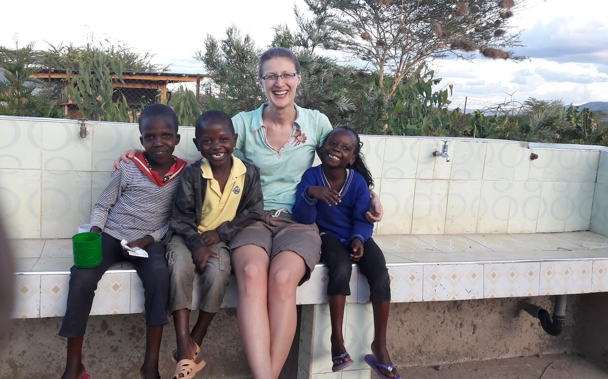 4kenya helen milkau mit kindern
